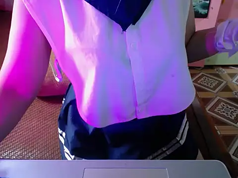 Snapshot of ahoa_Tk chatting on 11/10/25, 03:38 ahoa Tk online show from 11/10/25, 03:38