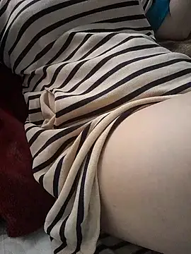 Snapshot of ahoa_Tk chatting on 12/05/25, 01:58 ahoa Tk online show from 12/05/25, 01:58