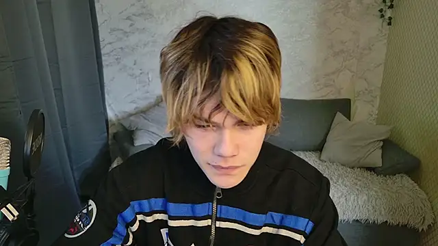 Bonnie And C1yde online show from 04/21/26, 05:14