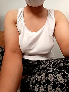 ezgi2545 online show from 09/29/25, 10:09