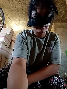 ezgi2545 online show from 10/14/25, 07:42