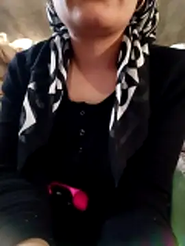 ezgi2545 online show from 02/11/26, 12:54