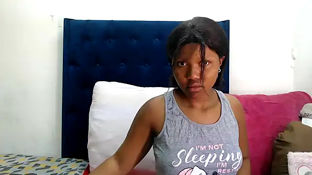 BUNNYCHOWX28 online show from 11/27/25, 09:11