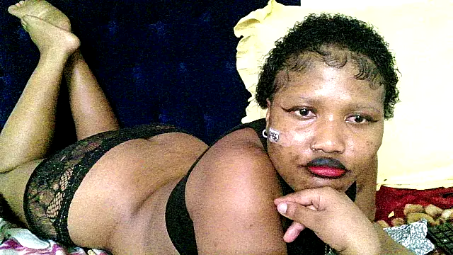 BUNNYCHOWX28 online show from 04/21/26, 01:42