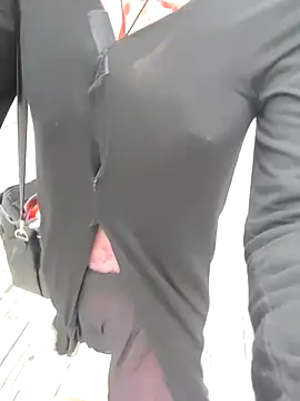 pink-mai online show from 12/01/25, 11:10