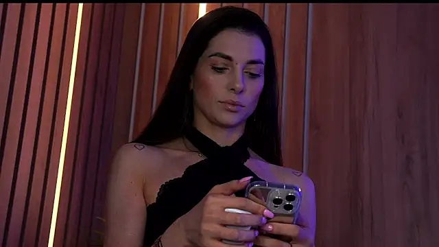 EllyLynn online show from 04/22/26, 06:31