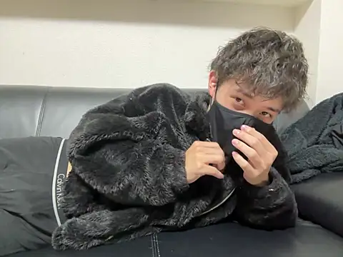 jiji9253 online show from 11/09/25, 10:35