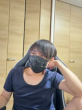 Snapshot of jiji9253 chatting on 06/13/26, 03:32 jiji9253 online show from 06/13/26, 03:32