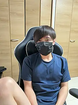Snapshot of jiji9253 chatting on 06/18/26, 11:47 jiji9253 online show from 06/18/26, 11:47