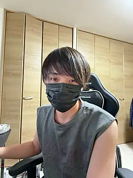 Snapshot of jiji9253 chatting on 07/19/26, 12:20 jiji9253 online show from 07/19/26, 12:20