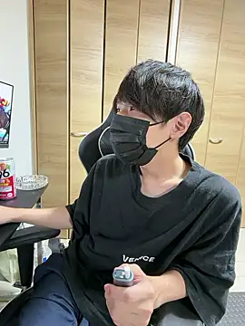 Snapshot of jiji9253 chatting on 07/23/26, 01:31 jiji9253 online show from 07/23/26, 01:31