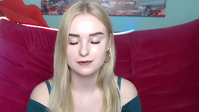 SofySofty online show from 10/26/25, 05:52