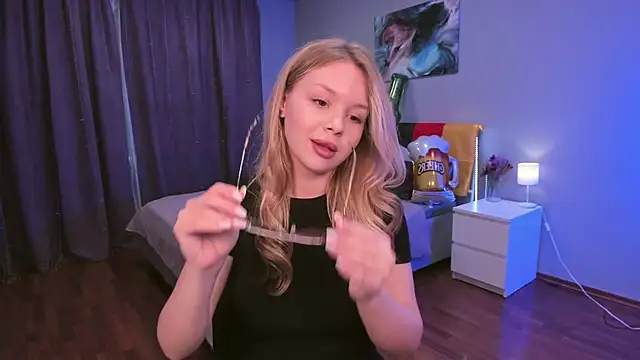 AdalineLove online show from 09/21/25, 12:51