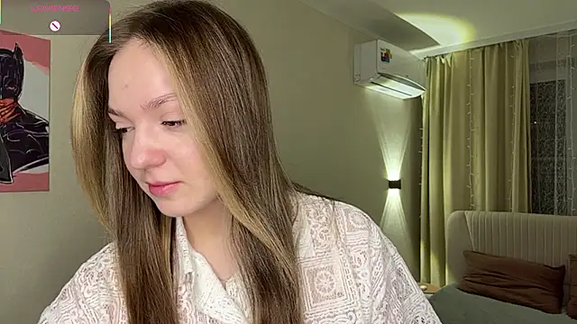 NguyetHankey online show from 01/17/26, 04:17