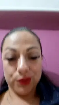 Snapshot of Katia_gh chatting on 06/05/26, 06:52 Katia gh online show from 06/05/26, 06:52