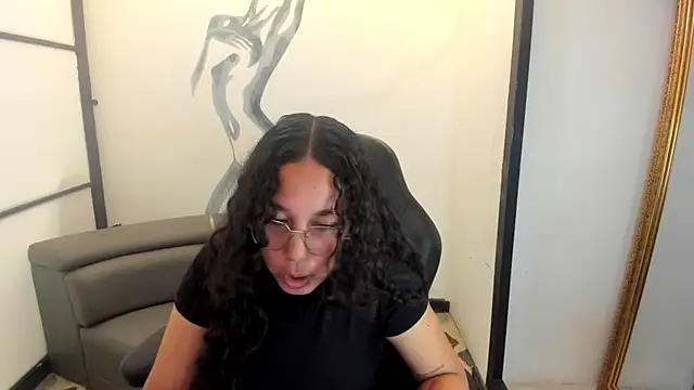 Noahsmitth  online show from 10/08/25, 04:21