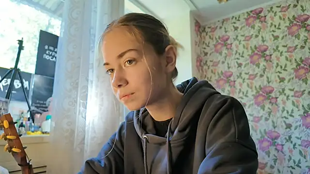 Witching Moon online show from 09/15/25, 07:41