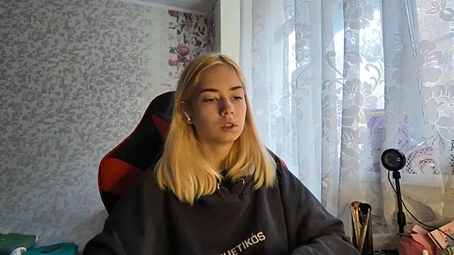 Witching Moon online show from 10/08/25, 07:28