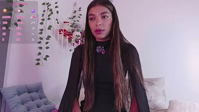 Nicolle swt online show from 11/21/25, 10:47