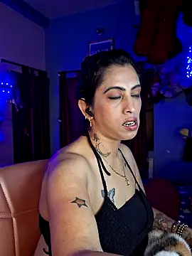 Love Beauty01 online show from 03/29/26, 07:03