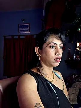 Love Beauty01 online show from 04/18/26, 06:56