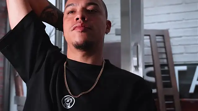 AlphaMasterXxx online show from 04/15/26, 08:09