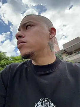 AlphaMasterXxx online show from 04/22/26, 05:47