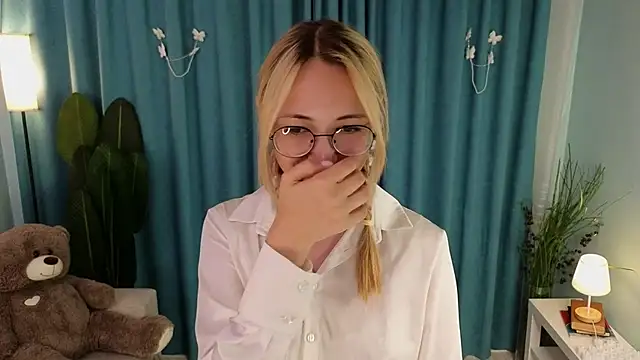 Snapshot of Marry_sharp chatting on 09/13/25, 09:14 Marry sharp online show from 09/13/25, 09:14