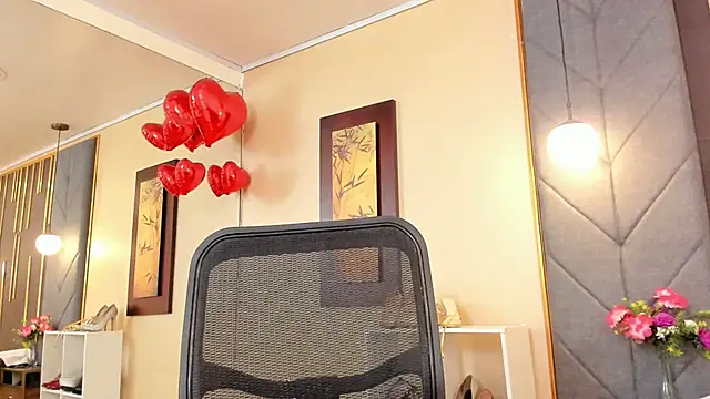 OliviGrace online show from 12/17/25, 10:16