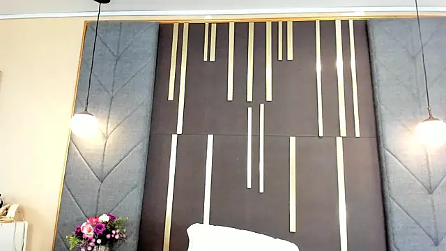 OliviGrace online show from 05/19/26, 01:56