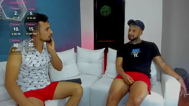 Snapshot of Valentiinoss chatting on 09/18/25, 08:22 Valentiinoss online show from 09/18/25, 08:22