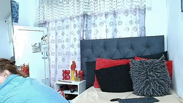 Victoriacoperino online show from 11/04/25, 03:33