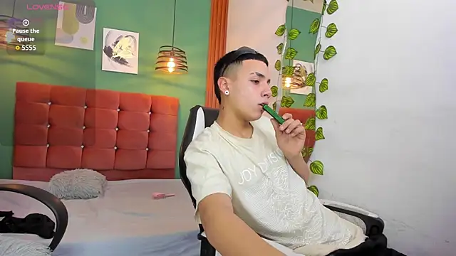 Aisha andy online show from 09/11/25, 03:39