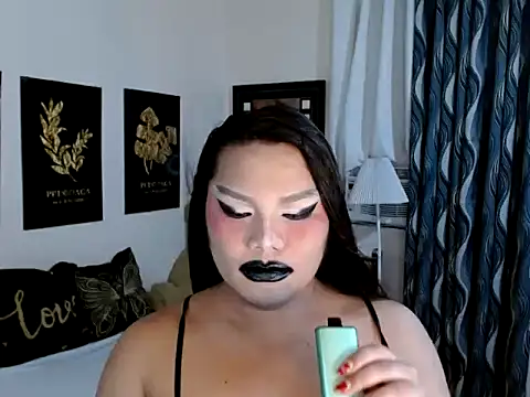 TSbrianaHugeCock online show from 12/18/25, 04:24