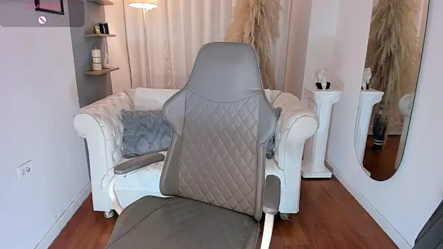 Natalia Leon8 online show from 04/09/26, 06:19