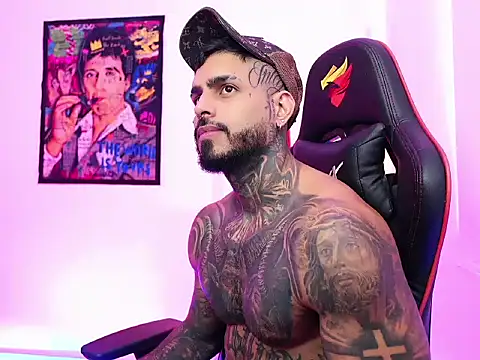 Snapshot of logan_hugh8 chatting on 10/16/25, 06:42 logan hugh8 online show from 10/16/25, 06:42