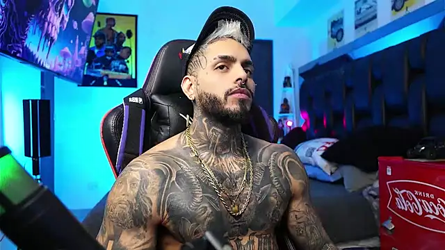 logan hugh8 online show from 02/16/26, 10:17