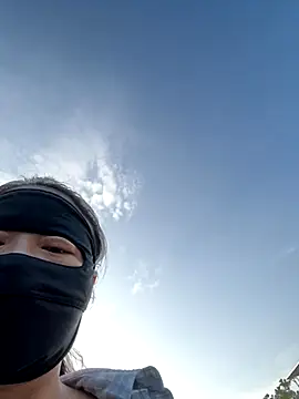 Snapshot of coco-o chatting on 09/28/25, 11:10 coco-o online show from 09/28/25, 11:10