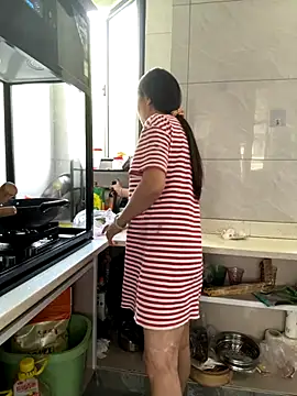 Snapshot of coco-o chatting on 10/01/25, 04:07 coco-o online show from 10/01/25, 04:07