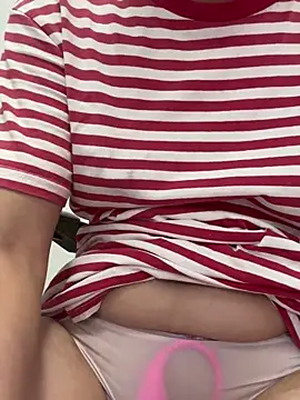 Snapshot of coco-o chatting on 10/05/25, 02:10 coco-o online show from 10/05/25, 02:10