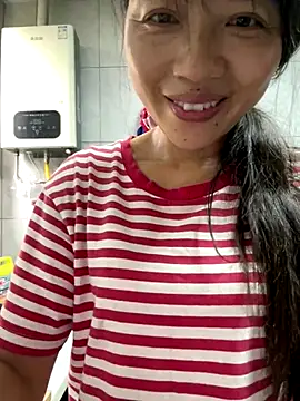 Snapshot of coco-o chatting on 10/08/25, 08:56 coco-o online show from 10/08/25, 08:56