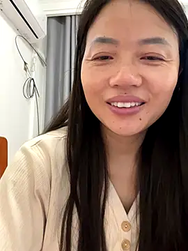 Snapshot of coco-o chatting on 10/28/25, 11:07 coco-o online show from 10/28/25, 11:07