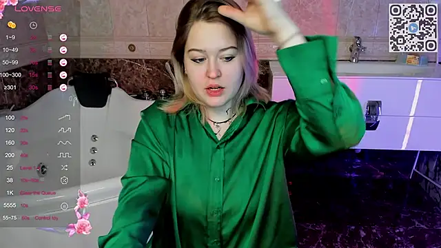 HelenHartt online show from 11/16/25, 01:55