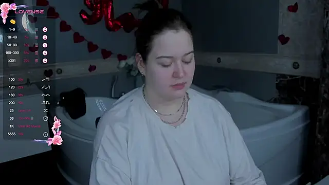 Snapshot of HelenHartt chatting on 02/20/26, 09:00 HelenHartt online show from 02/20/26, 09:00