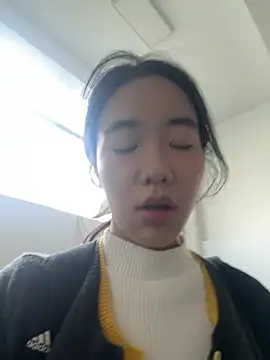 luluya1314 online show from 11/13/25, 02:21