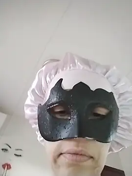 Snapshot of SweetSun69 chatting on 02/12/26, 04:13 SweetSun69 online show from 02/12/26, 04:13