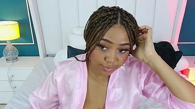 Snapshot of AngelaRoberts chatting on 09/13/25, 03:56 AngelaRoberts online show from 09/13/25, 03:56