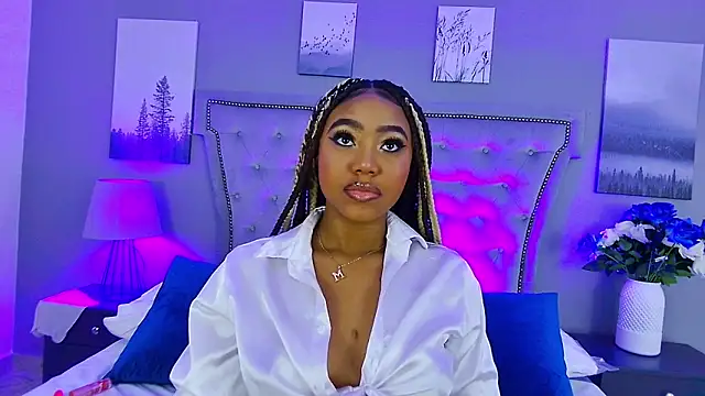 Snapshot of AngelaRoberts chatting on 11/10/25, 04:11 AngelaRoberts online show from 11/10/25, 04:11