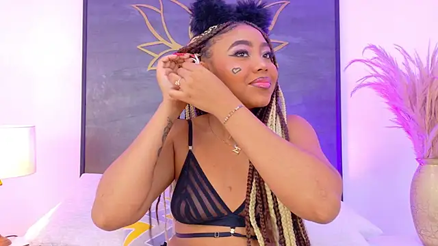 Snapshot of AngelaRoberts chatting on 11/17/25, 03:45 AngelaRoberts online show from 11/17/25, 03:45