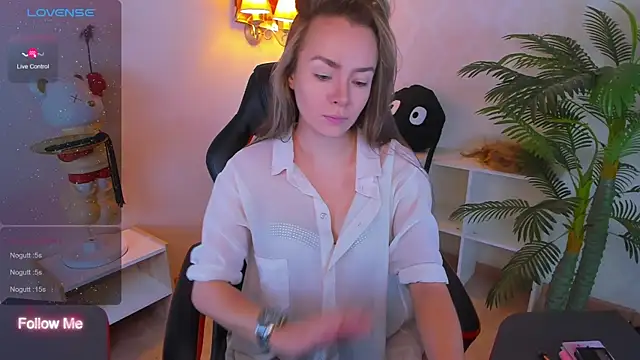 Little Rockk online show from 10/22/25, 04:57